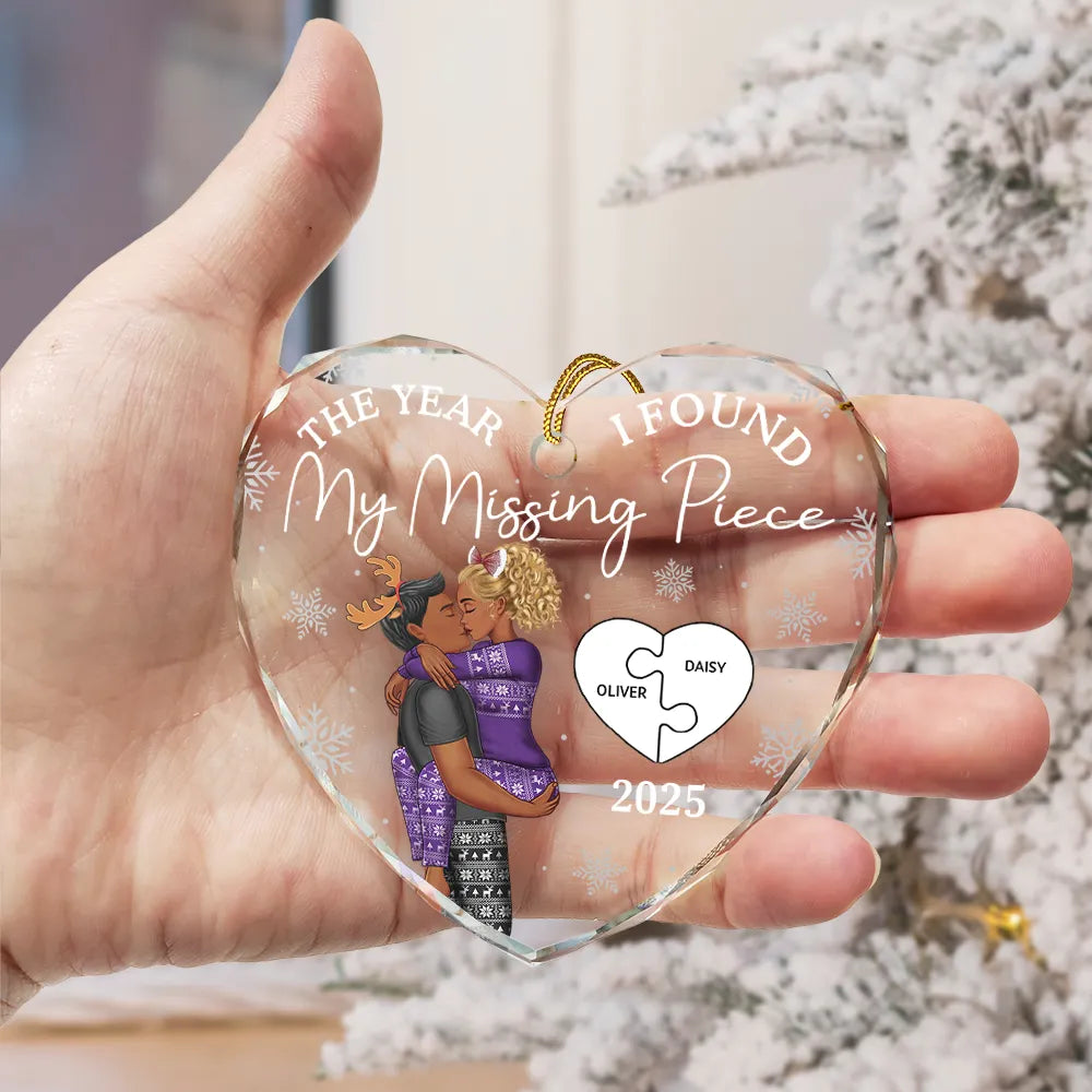 The Year I Found My Missing Piece Kissing Couples - Personalized Heart Shaped Glass Ornament